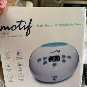 Brand new Motif Luna Double Electric Breast Pump - White🧑‍🍼